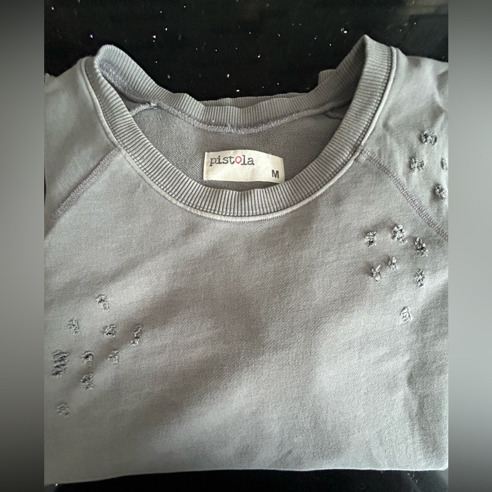 Distressed split hem shirt - Picture 2 of 5